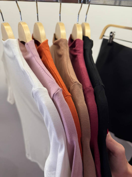 Viscose T-shirt with a collar