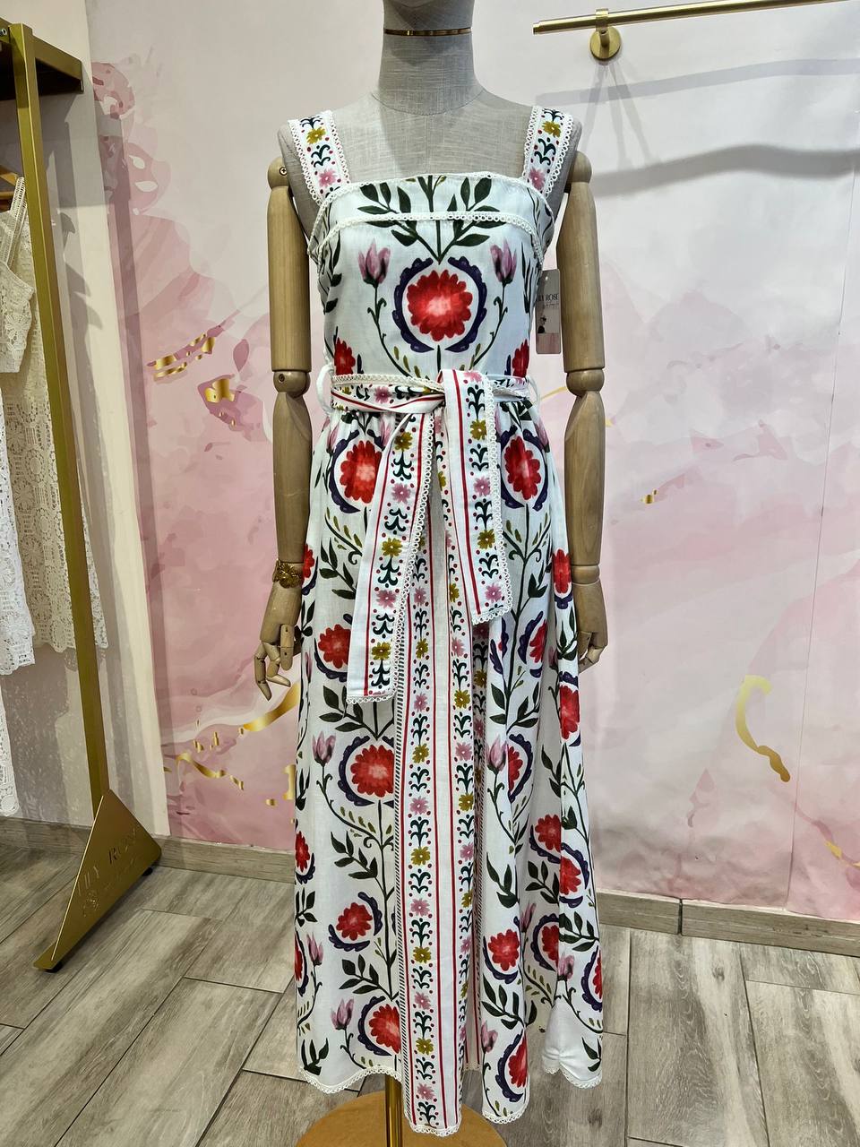 Dress on the belt.