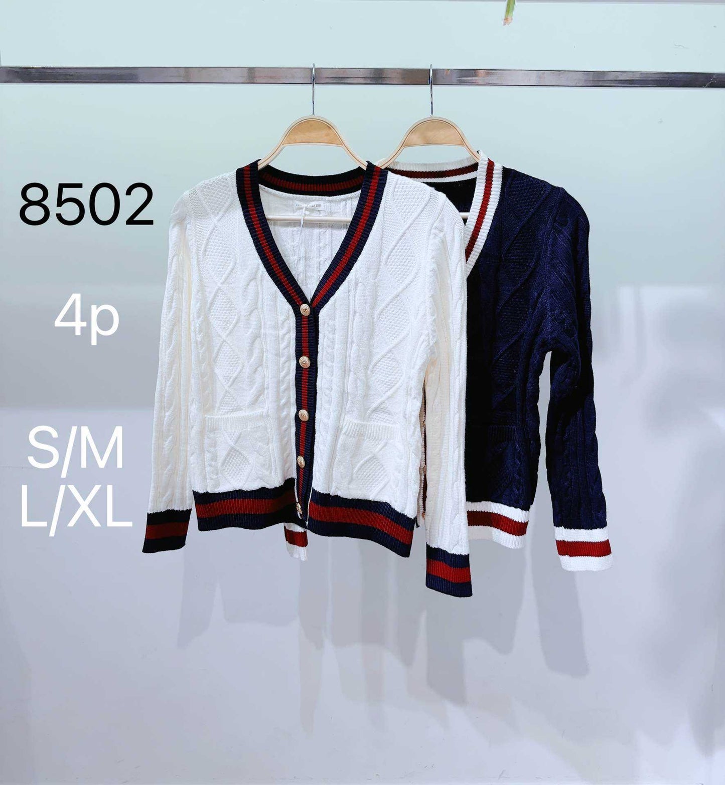Knitted cardigan