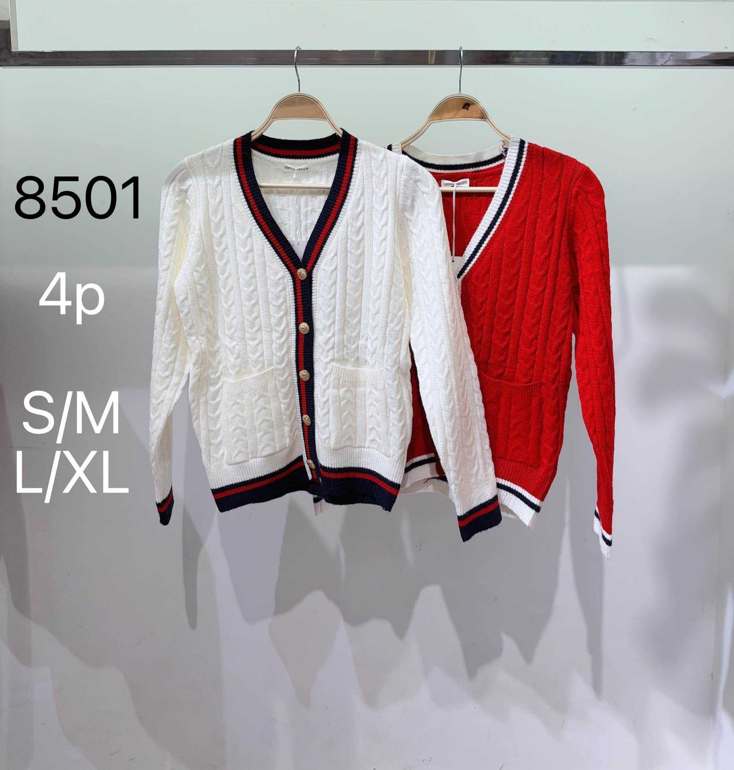 Knitted cardigan