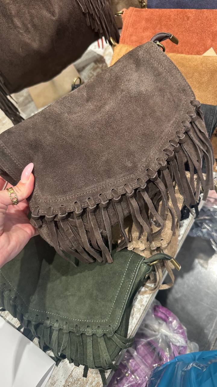 Handbag. Genuine suede.