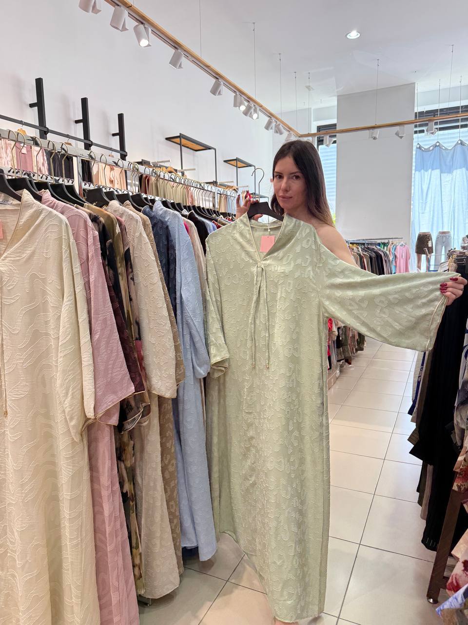 Loose-fitting dress