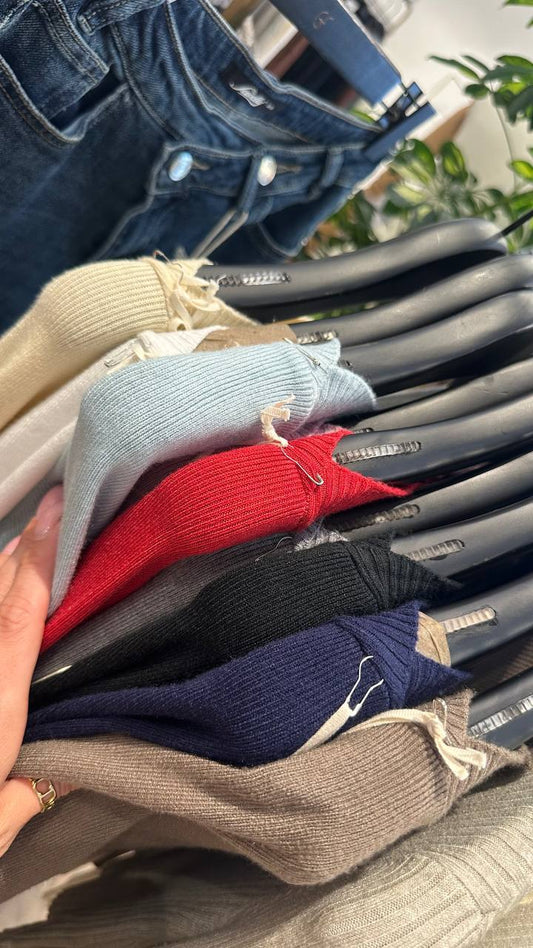 Basic jumpers with a beautiful neckline