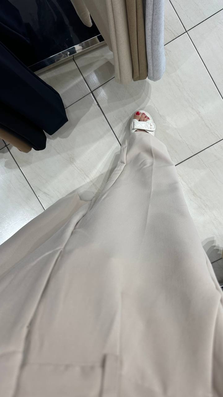 Straight-leg pants