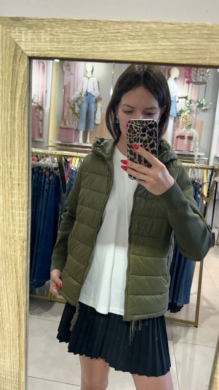 Stogram with combined knitwear and back