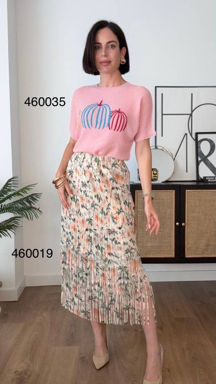 100% flax blouse and skirt with tassels.