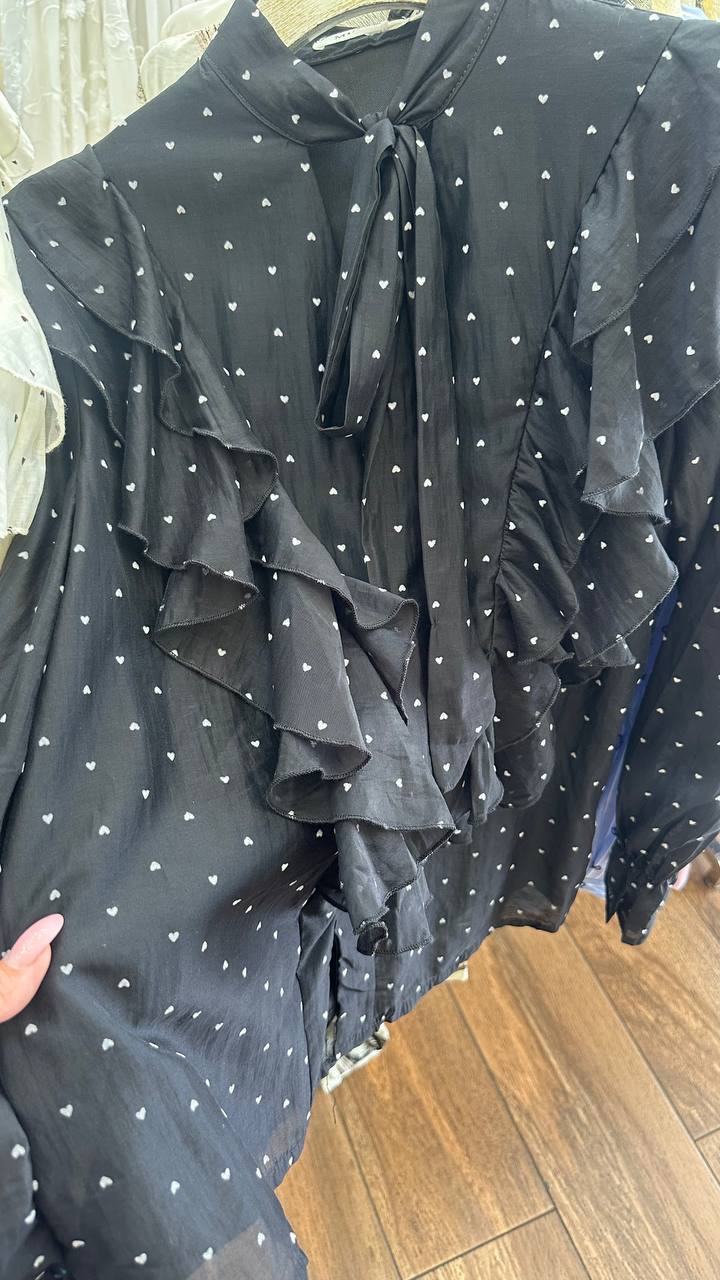 Romantic, weightless blouse