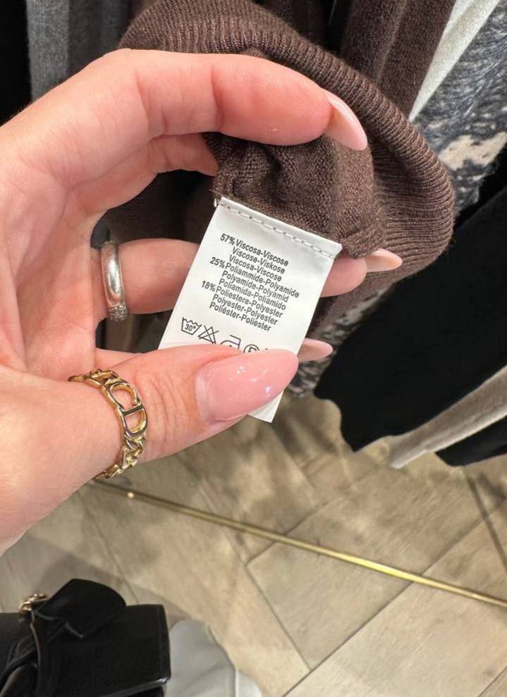 Basic thin-knit jumpers