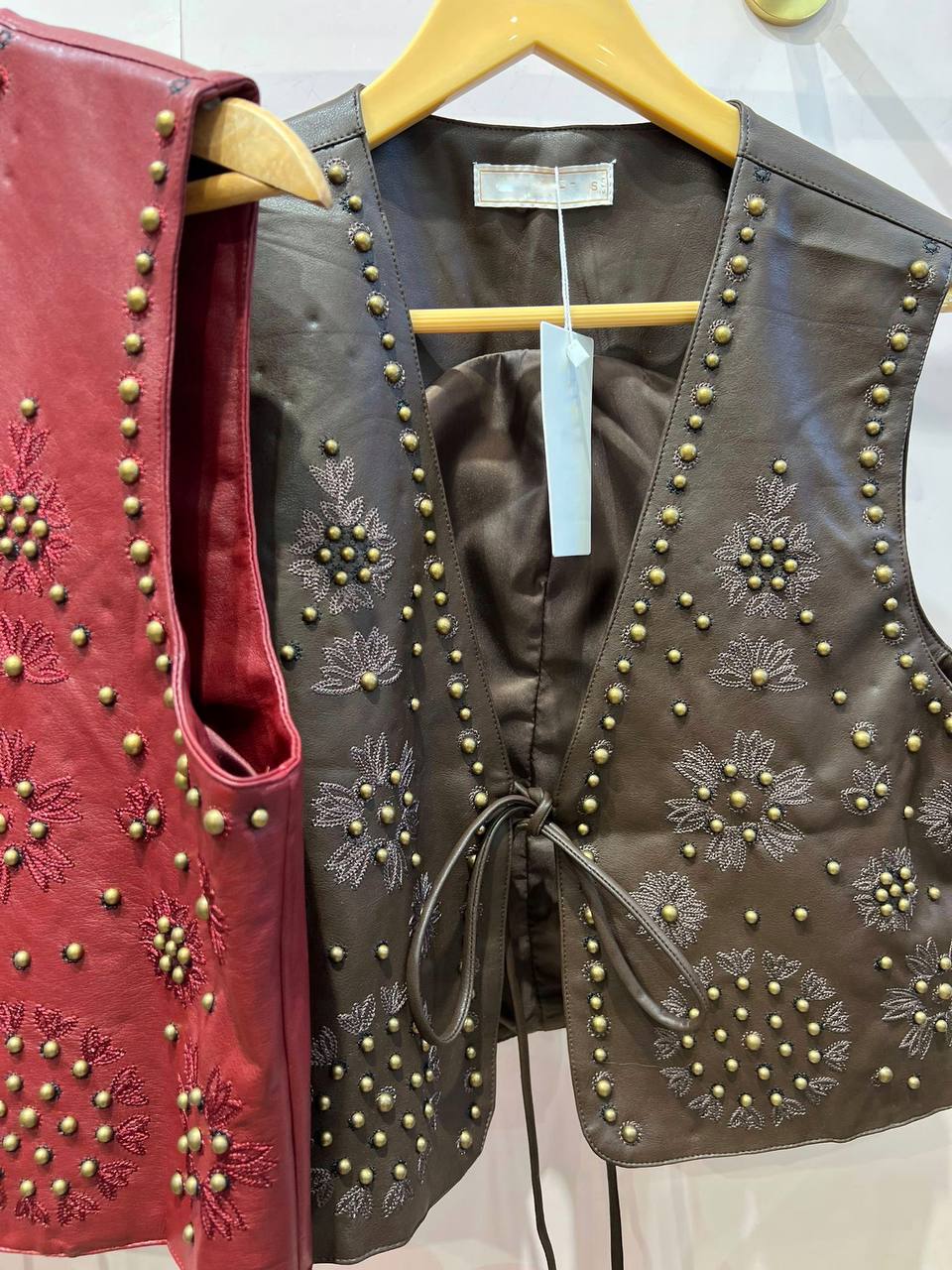 Spectacular eco-leather waistcoat