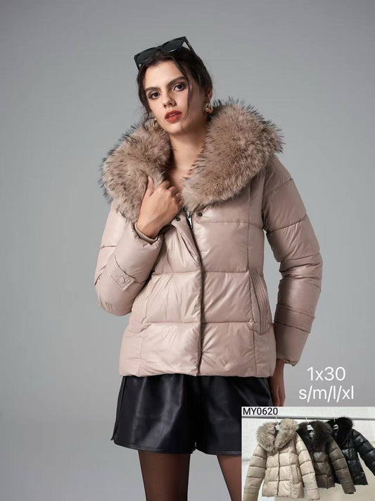 Jacket with a voluminous collar made of eco-fur