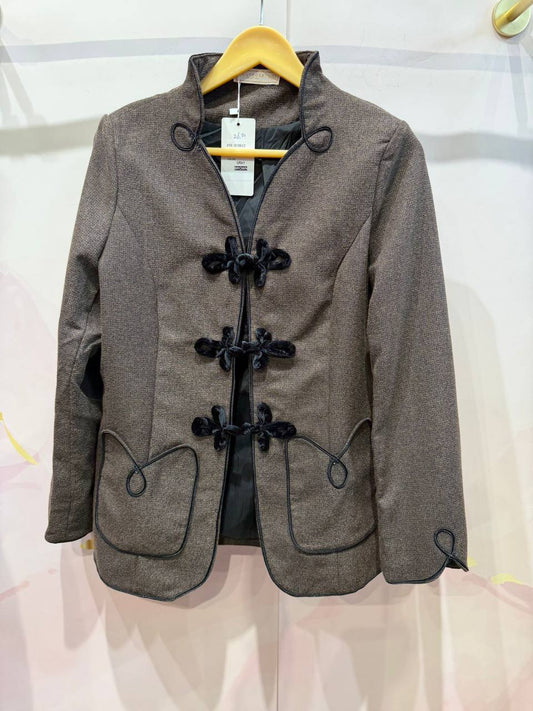 Cotton Jacket with Trendy Fastening