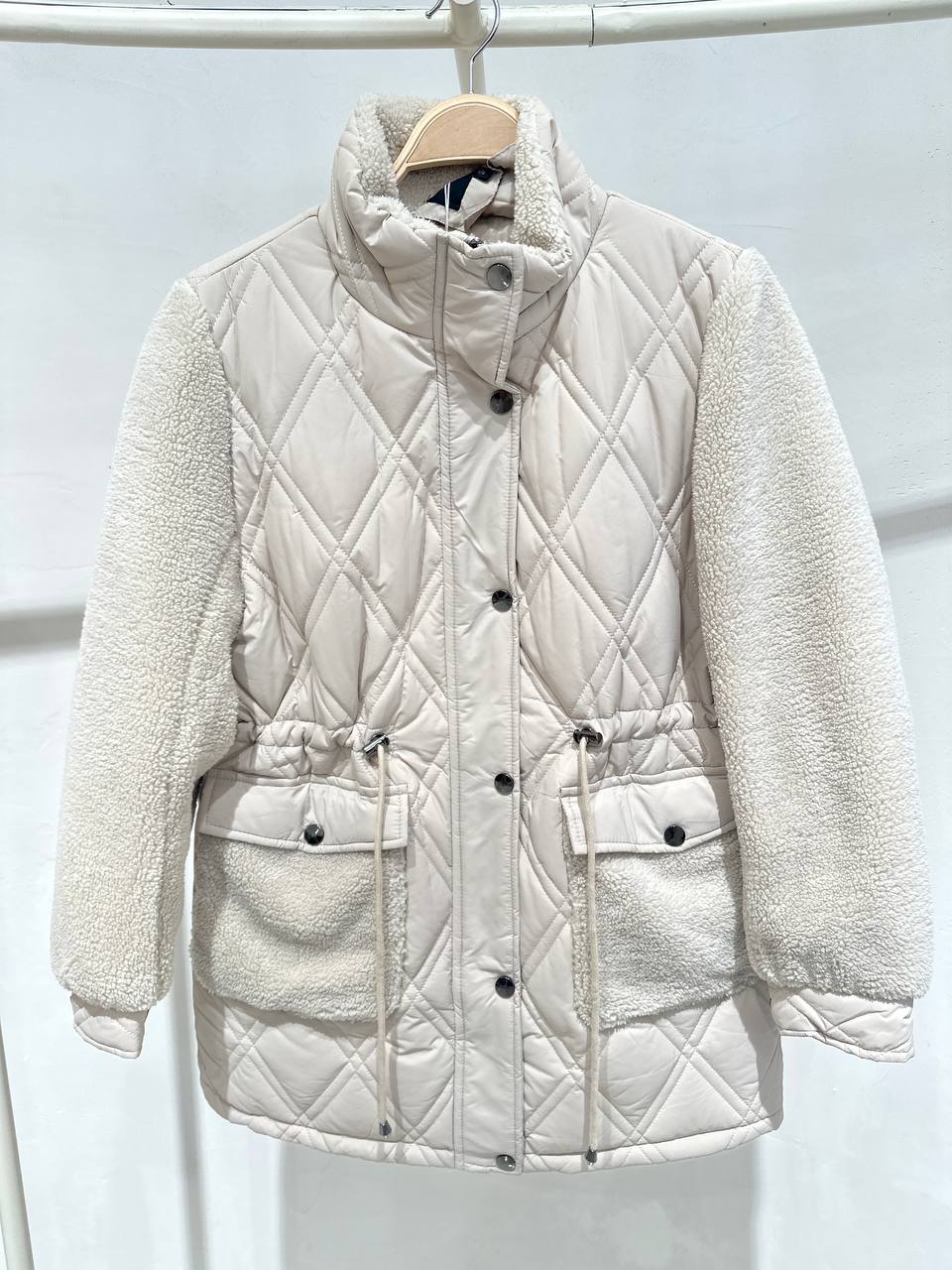 Teddy Quilted Jacket with Combined Sleeves