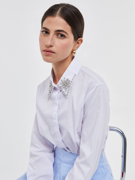 Shirt with stones