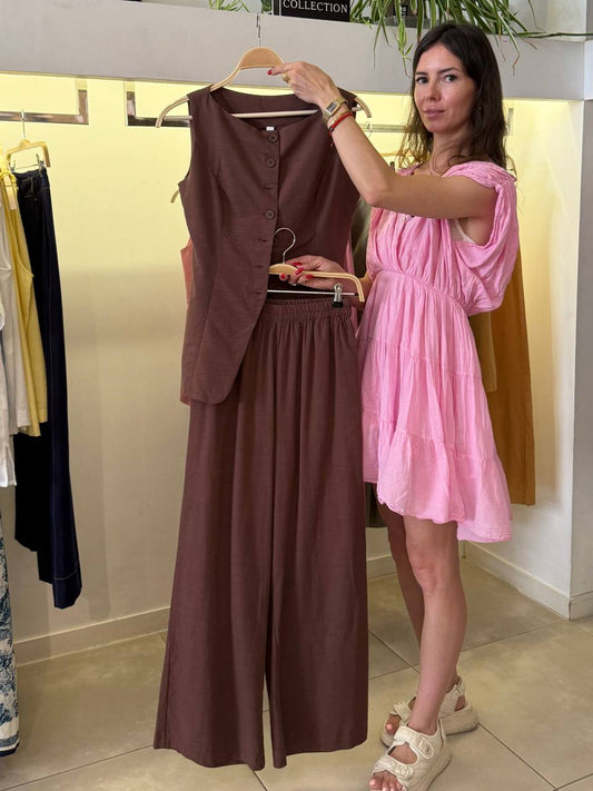 A Dior-style suit
