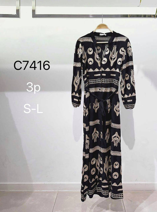 Midi dress with embroidery