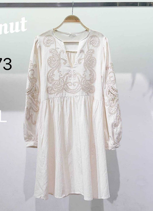 Loose-fitting dress