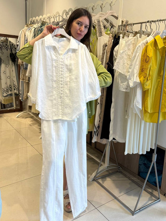 Linen suit. Pants with lining