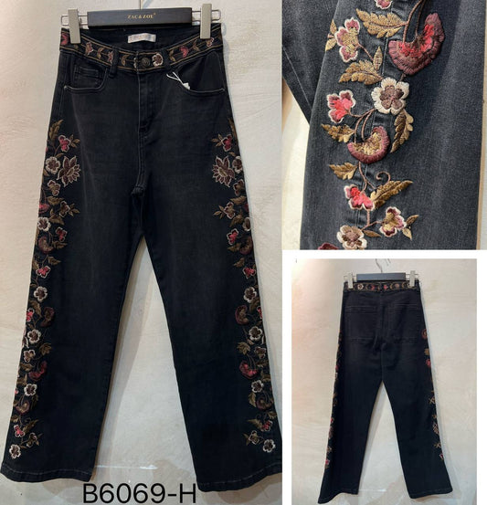 Jeans with embroidery