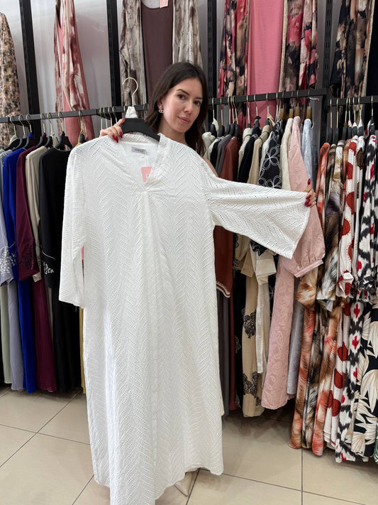 Loose-fitting dress