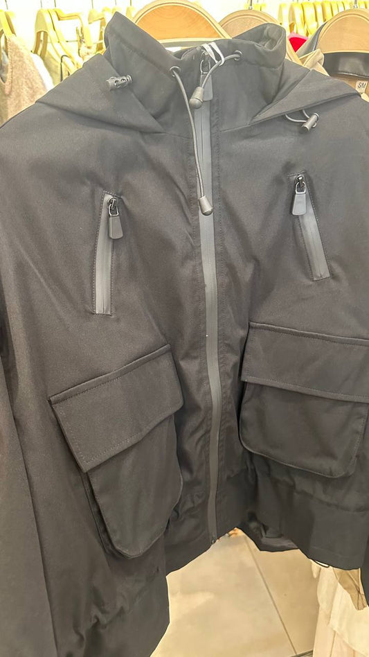 Stylish windbreakers for everyday wear