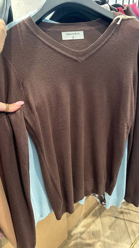 Basic thin-knit jumpers