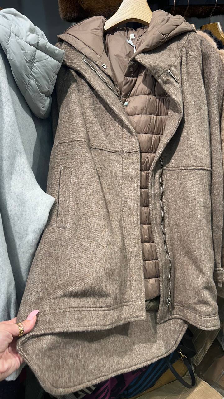 A two-piece set
