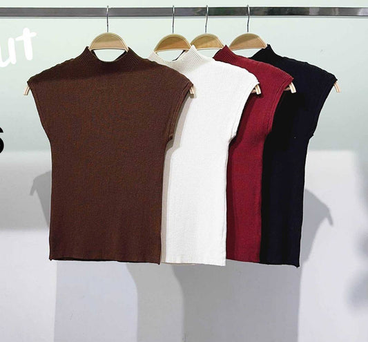 A basic t-shirt made of viscose knitwear