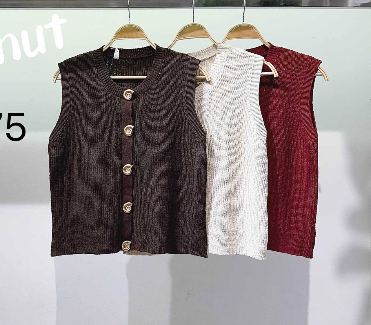 Vest made of viscose knitwear