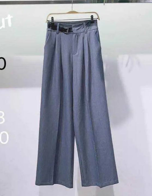 Stylish pants .