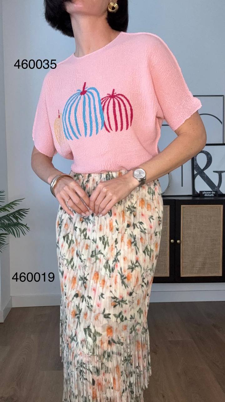 100% flax blouse and skirt with tassels.