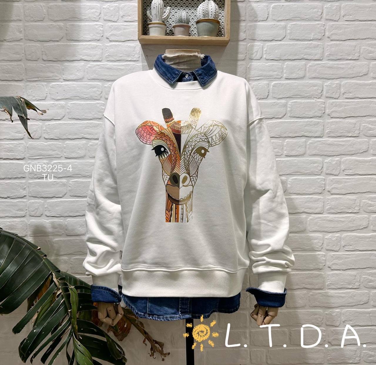 Loose-cut cotton jumper