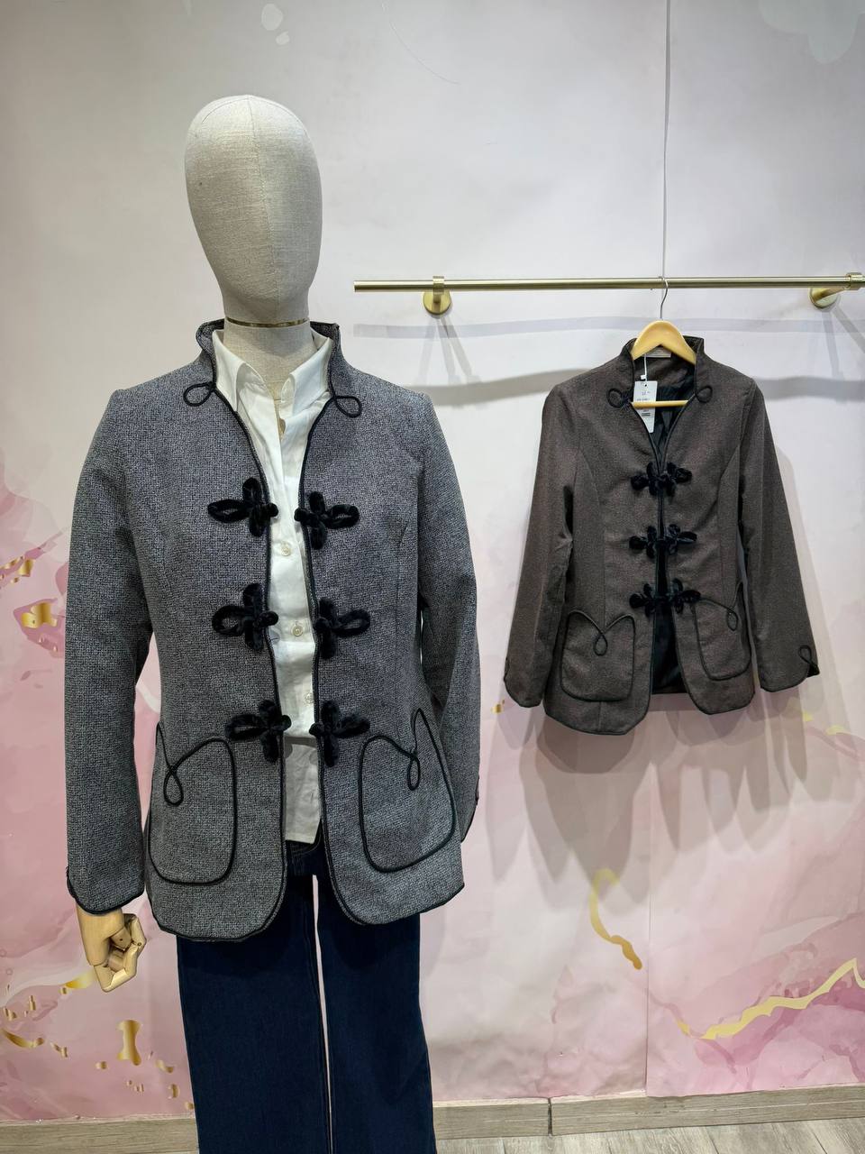 Cotton Jacket with Trendy Fastening