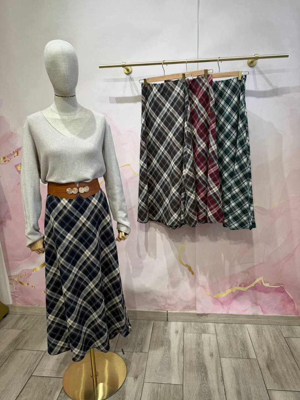 Midi Skirt in Large Check