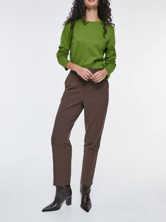 Chocolate-colored pants with high waist