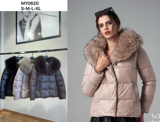 Jacket with a voluminous collar made of eco-fur