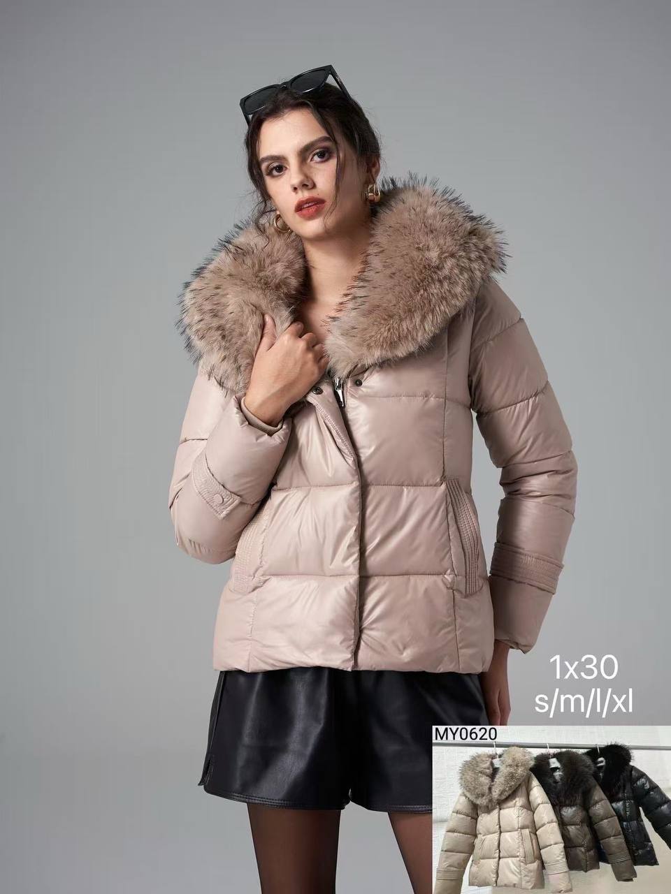 Jacket with a voluminous collar made of eco-fur