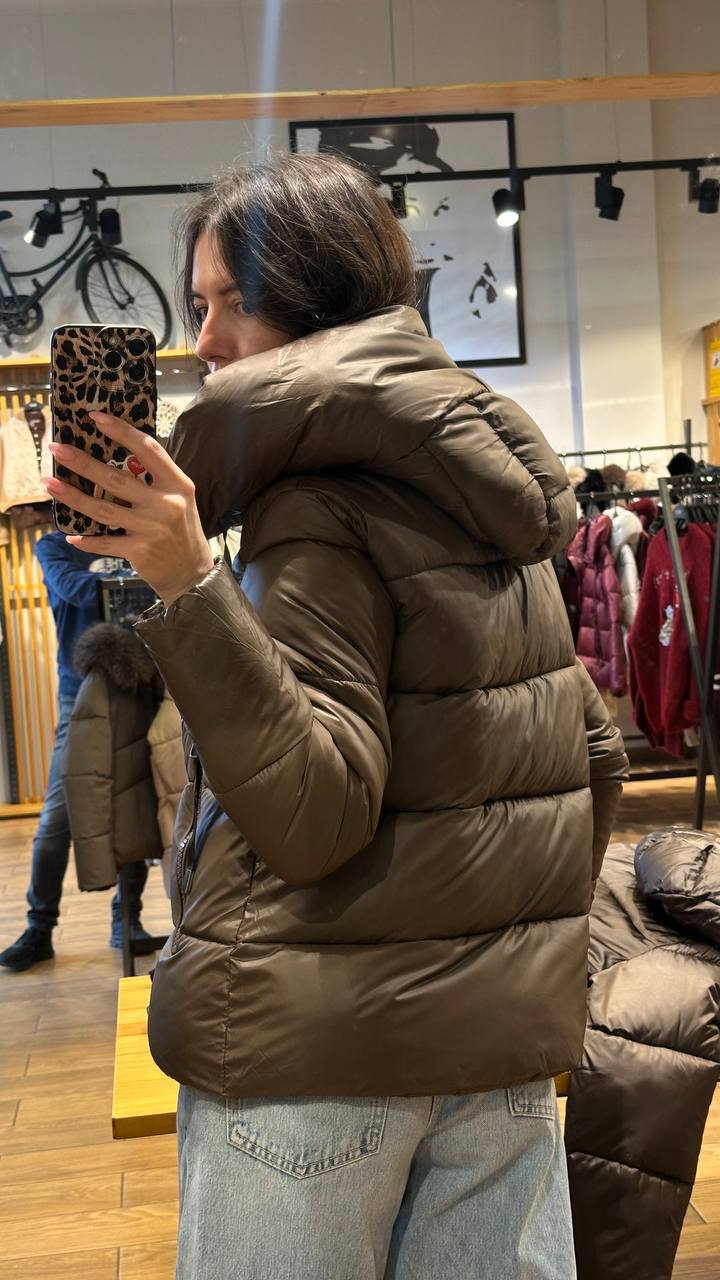 Autumn-Spring Jacket with High Collar