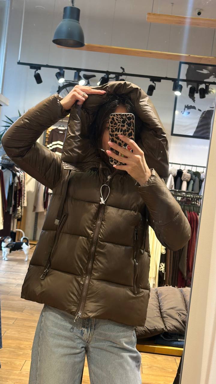 Autumn-Spring Jacket with High Collar