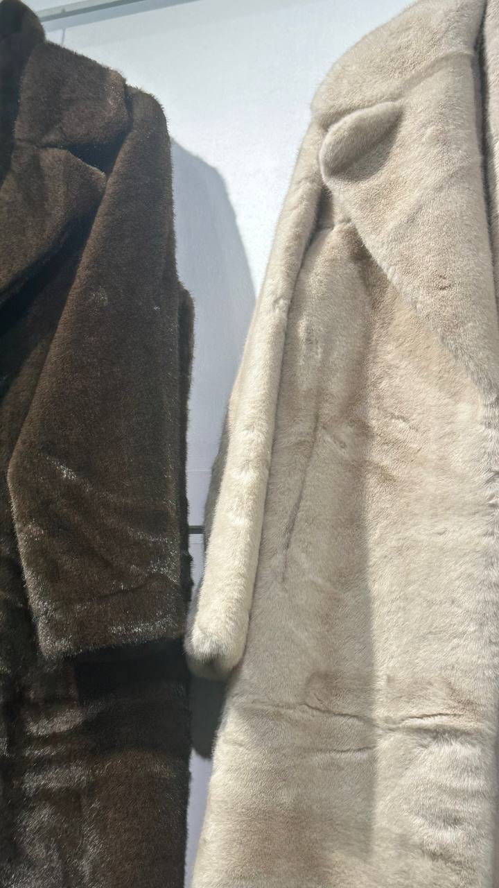 Sheepskin Coat With English Collar