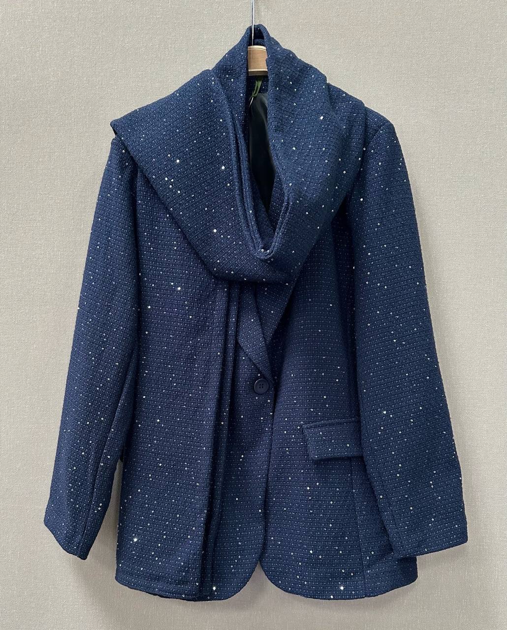 Voluminous Jacket with Lurex and Sequins